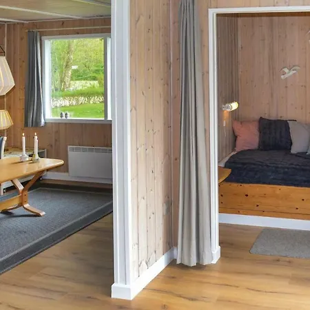 Three-bedroom Holiday In Ferienhaus *