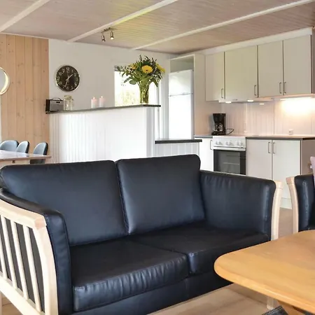 Ferienhaus Three-bedroom Holiday In *